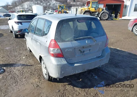 2007 Honda Fit z USA, uszkodzony, nr VIN JHMGD38427S066722
